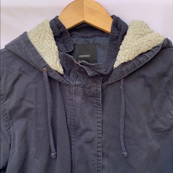 Sherpa Jacket - Picture 3 of 11